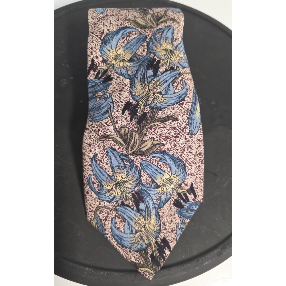 Izod Mens Classic Vintage Floral Silk Lily Necktie Designer Formal Business